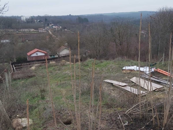 Парцел в Плевен, Кайлъка - 600 кв.м за 68 €/кв.м - Снимка #1