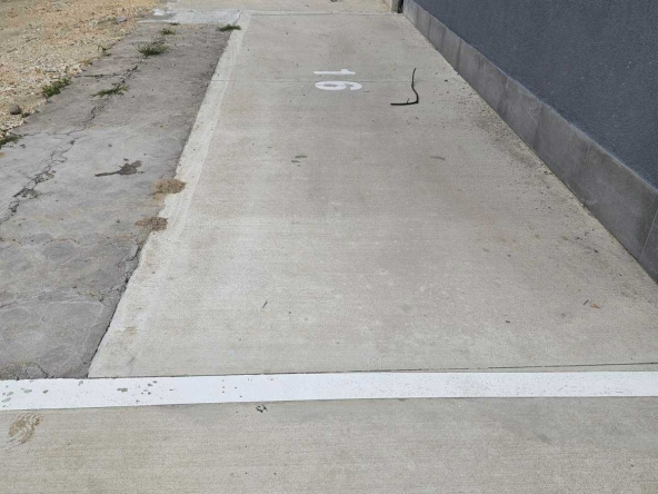 Гараж / Паркомясто в Пловдив, Коматевски възел - 15 кв.м за 357 €/кв.м - Снимка #1