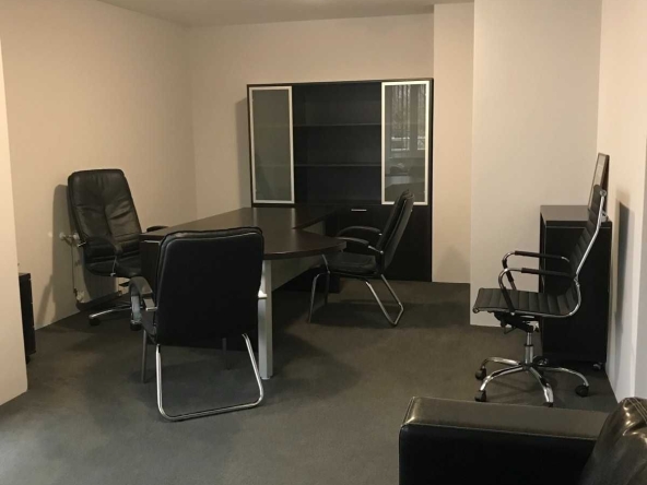 Дава се под наем Офис в София, Център - 60 кв.м за 677.79 € - Снимка #1