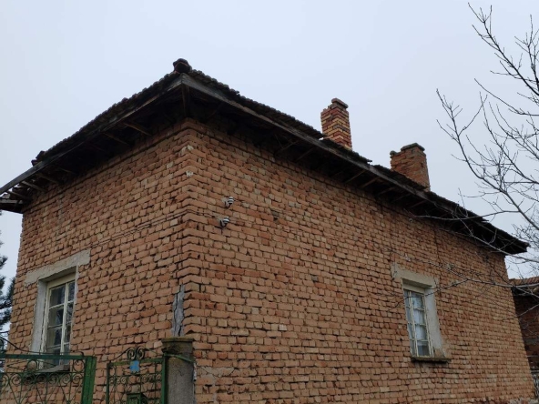 Парцел в Плевен, Идеален център - 60 кв.м за 39 €/кв.м - Снимка #1