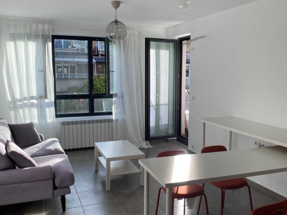 Дава се под наем Двустаен апартамент в София, Борово - 74 кв.м за 648.21 € - Снимка #1