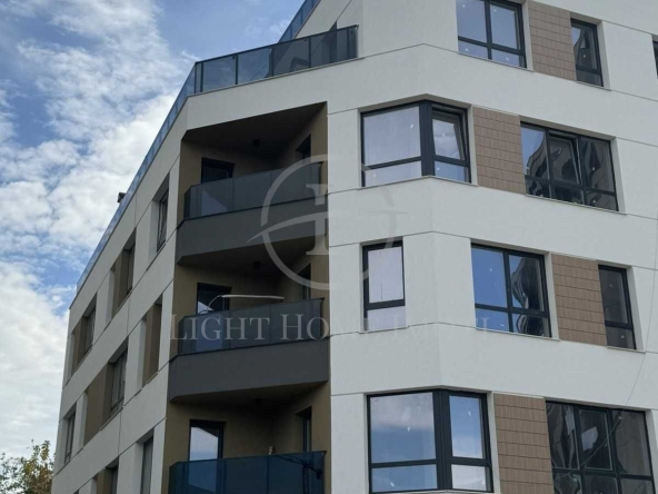Тристаен апартамент в Пловдив, Христо Смирненски - 191 кв.м за 1060 €/кв.м - Снимка #1