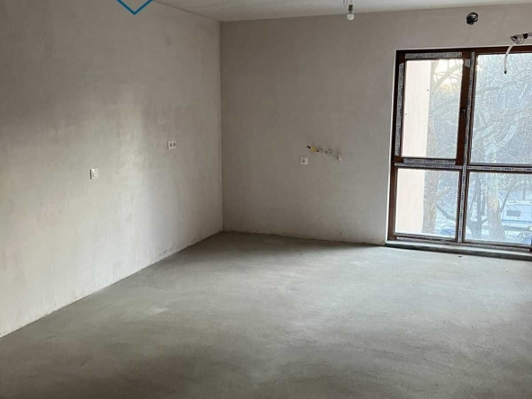 Тристаен апартамент в Шумен, Добруджански - 102 кв.м за 750 €/кв.м - Снимка #1