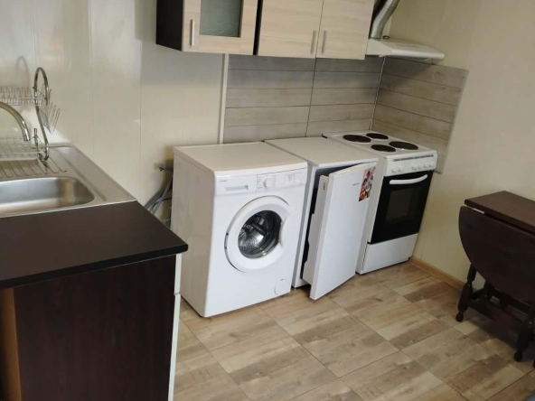 Дава се под наем Къща в София, Враждебна - 30 кв.м за 347.82 € - Снимка #1