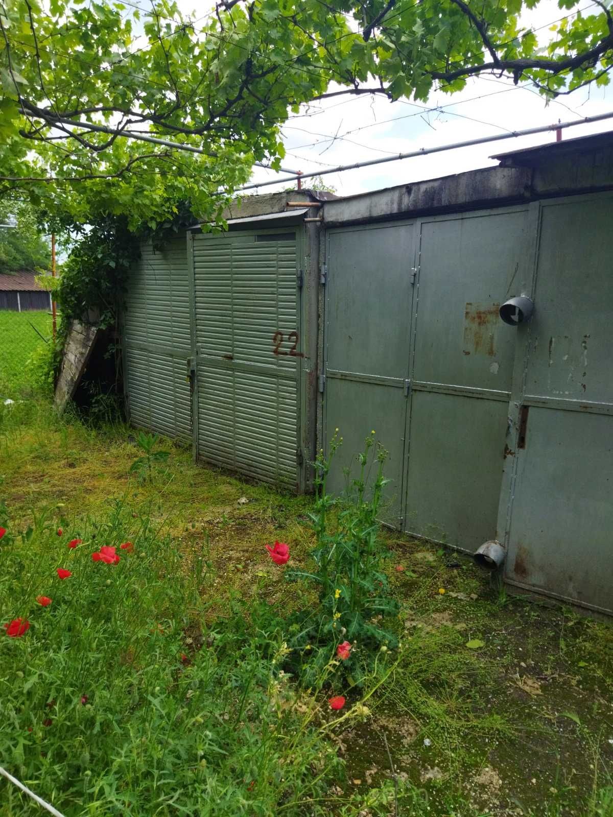 Гараж / Паркомясто в Ямбол, Златен рог - 15 кв.м за 44 €/кв.м - Снимка #1