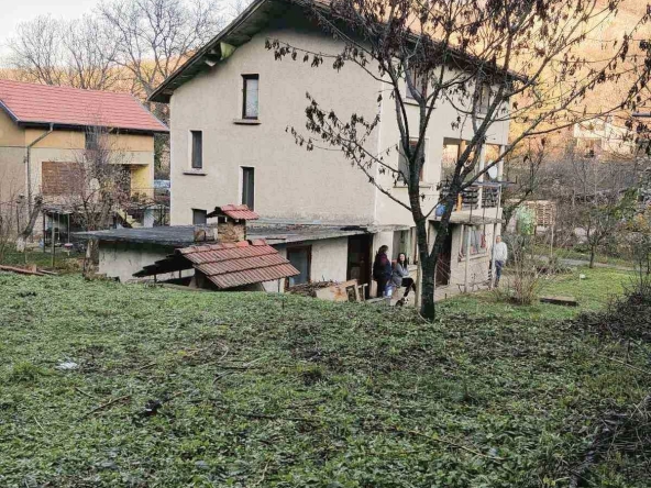 Къща в с. Лютидол, Област Враца - 222 кв.м за 126 €/кв.м - Снимка #1