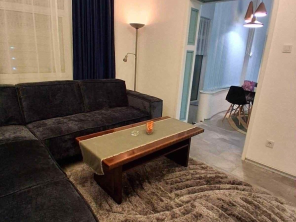 Дава се под наем Мезонет в София, Център - 70 кв.м за 697.17 € - Снимка #1