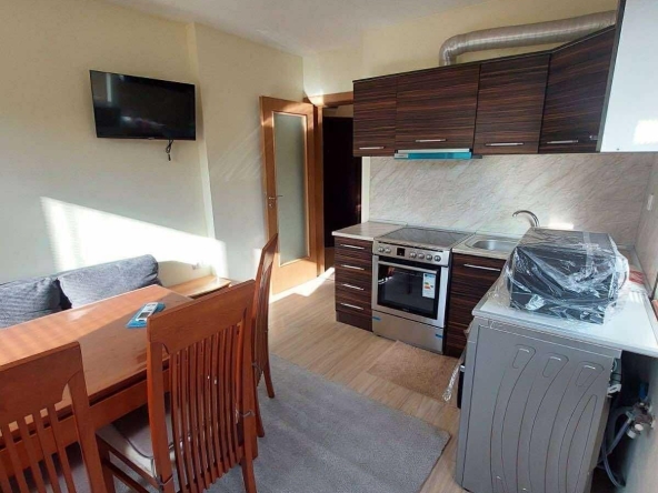 Дава се под наем Двустаен апартамент в Варна, Лятно кино Тракия - 50 кв.м за 448.8 € - Снимка #1