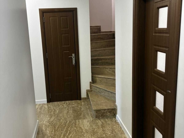 Мезонет в Пловдив, Център - 145 кв.м за 1010 €/кв.м - Снимка #1