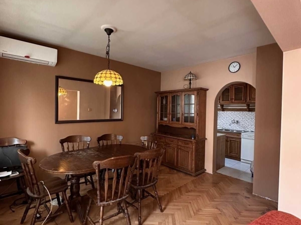 Четиристаен апартамент в Пловдив, Център - 126 кв.м за 2056 €/кв.м - Снимка #1