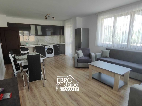 Дава се под наем Тристаен апартамент в Стара Загора, Железник - център - 100 кв.м за 459 € - Снимка #1