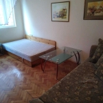 Дава се под наем Двустаен апартамент в София, Хиподрума - 75 кв.м за 348.84 € - Снимка #1