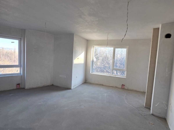Тристаен апартамент в София, Център - 76 кв.м за 1423 €/кв.м - Снимка #1