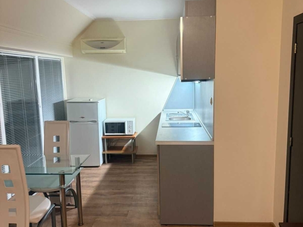 Дава се под наем Двустаен апартамент в Свети Влас - 100 кв.м за 408.51 € - Снимка #1