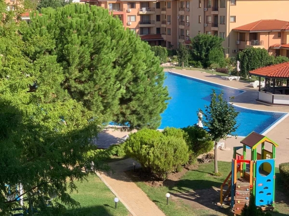 Дава се под наем Двустаен апартамент в Бургас, Изгрев - 62 кв.м за 350 € - Снимка #1