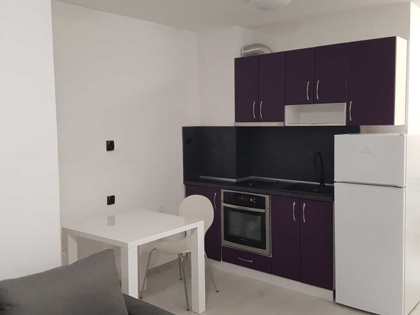 Дава се под наем Едностаен апартамент в София, Люлин 10 - 45 кв.м за 306 € - Снимка #1