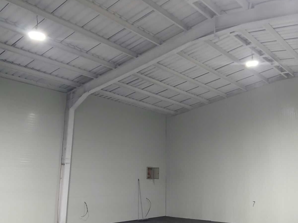 Дава се под наем Склад в София, Център - 360 кв.м за 2154.24 € - Снимка #1