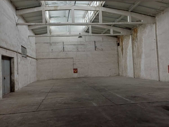 Дава се под наем Склад в Плевен, Индустриална зона - Запад - 420 кв.м за 643.11 € - Снимка #1