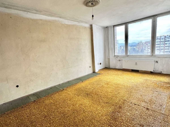 Тристаен апартамент в Велико Търново, Център - 76 кв.м за 792 €/кв.м - Снимка #1