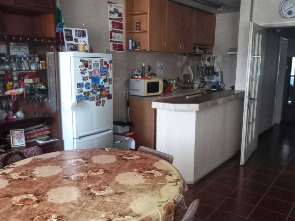 Тристаен апартамент в Стара Загора, Център - 100 кв.м за 628 €/кв.м - Снимка #1