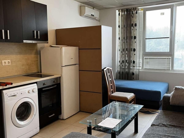 Дава се под наем Едностаен апартамент в София, Модерно предградие - 30 кв.м за 375 € - Снимка #1