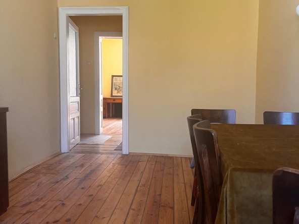 Тристаен апартамент в София, Център - 105 кв.м за 2381 €/кв.м - Снимка #1