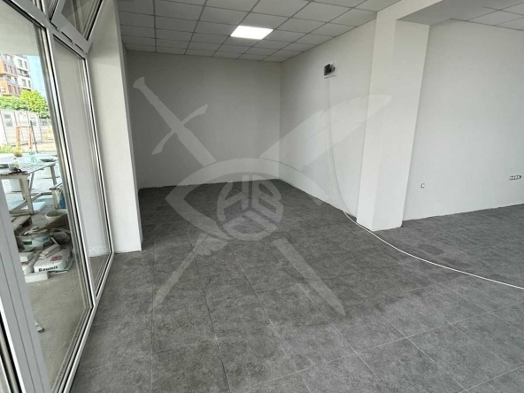 Дава се под наем Магазин в Пловдив, Христо Смирненски - 200 кв.м за 2393.43 € - Снимка #1