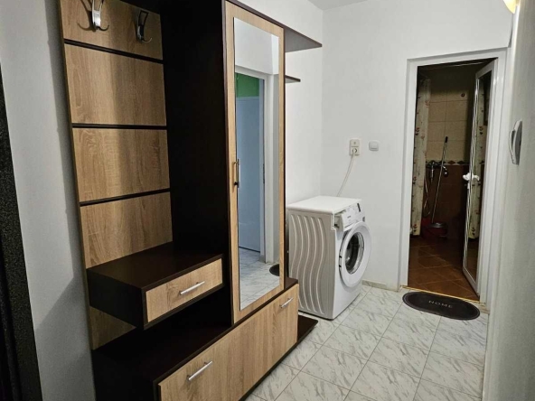 Дава се под наем Тристаен апартамент в Пловдив, Център - 100 кв.м за 612 € - Снимка #1
