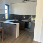 Дава се под наем Тристаен апартамент в София, Център - 110 кв.м за 1495.83 € - Снимка #1