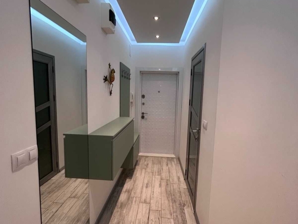 Тристаен апартамент в Варна, Младост 1 - 68 кв.м за 1260 €/кв.м - Снимка #1