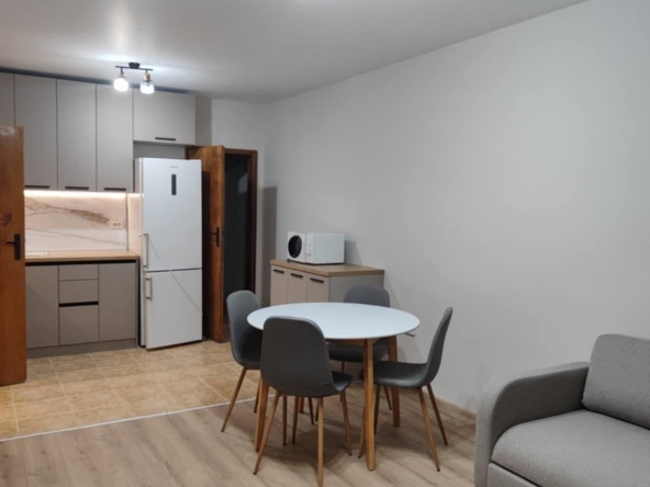 Дава се под наем Двустаен апартамент в Варна, Генералите - 69 кв.м за 548.25 € - Снимка #1