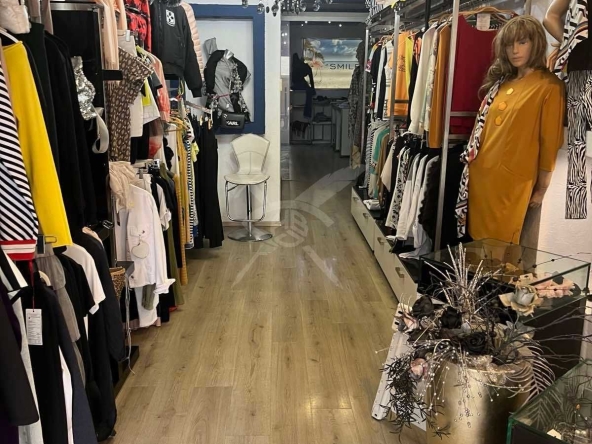 Магазин в Бургас, Център - 60 кв.м за 1539 €/кв.м - Снимка #1