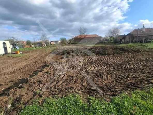 Парцел в к.к. Слънчев бряг - 250 кв.м за 327 €/кв.м - Снимка #1