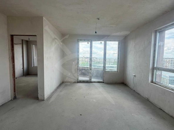 Двустаен апартамент в Бургас, Славейков - 67 кв.м за 761 €/кв.м - Снимка #1