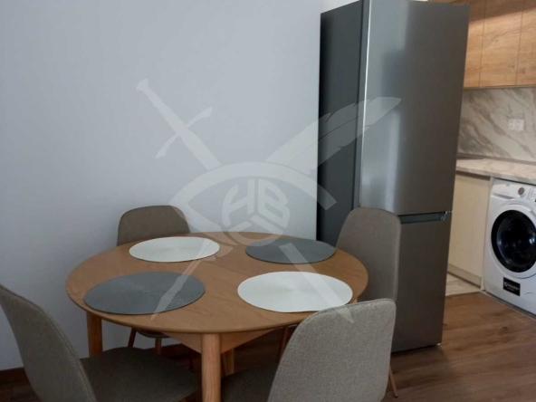 Дава се под наем Едностаен апартамент в к.к. Св.Св. Константин и Елена - 45 кв.м за 498.27 € - Снимка #1