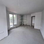 Тристаен апартамент в Пловдив, Кючук Париж - 87 кв.м за 1351 €/кв.м - Снимка #1