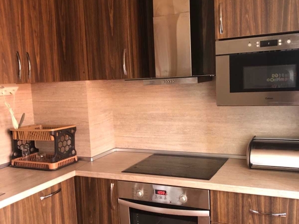 Дава се под наем Двустаен апартамент в Варна, Аспарухово - 60 кв.м за 398.82 € - Снимка #1