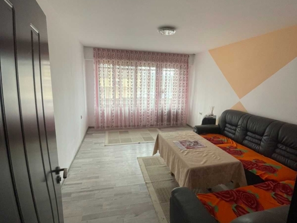 Дава се под наем Тристаен апартамент в Разград, Абритус - 80 кв.м за 298.86 € - Снимка #1