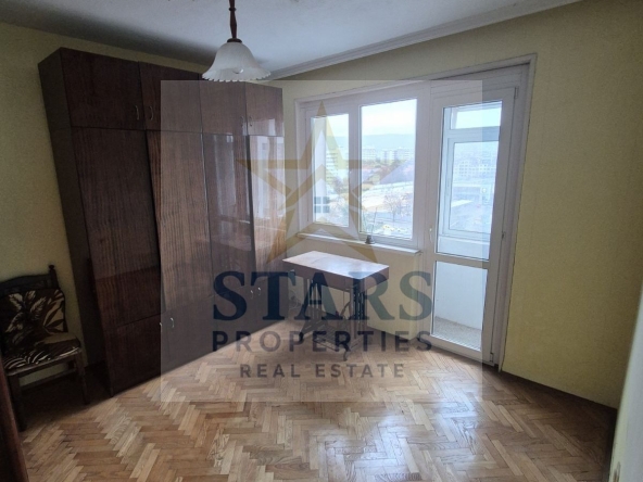 Тристаен апартамент в Варна, Окръжна болница - 90 кв.м за 1332 €/кв.м - Снимка #1