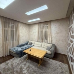 Дава се под наем Тристаен апартамент в София, Център - 92 кв.м за 896.58 € - Снимка #1