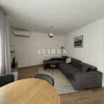 Дава се под наем Двустаен апартамент в Пловдив, Център - 75 кв.м за 578.34 € - Снимка #1