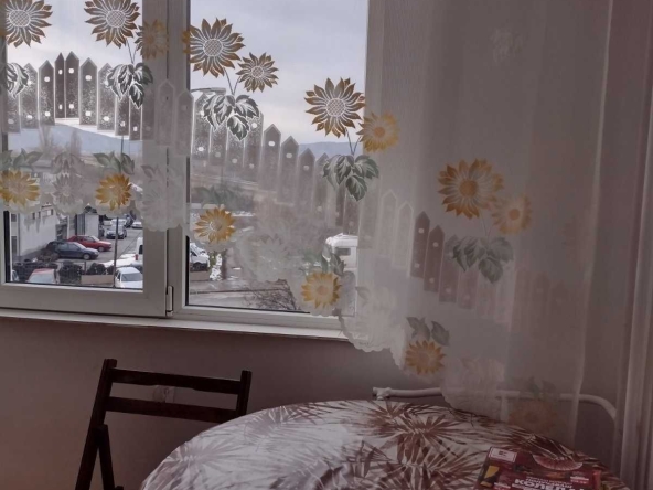 Дава се под наем Едностаен апартамент в София, Връбница 1 - 48 кв.м за 300 € - Снимка #1