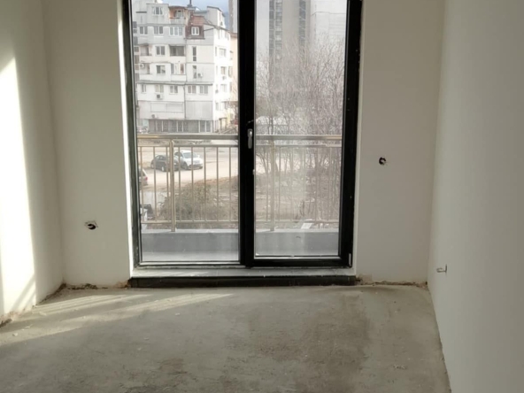 Двустаен апартамент в София, Овча купел - 77 кв.м за 928 €/кв.м - Снимка #1