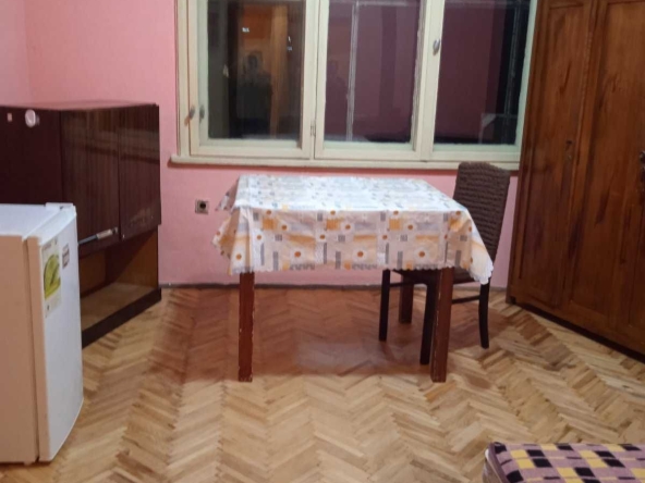 Дава се под наем Многостаен апартамент в Варна, ВИНС - 16 кв.м за 199.41 € - Снимка #1