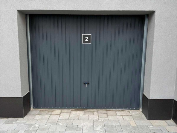 Дава се под наем Гараж / Паркомясто в София, Манастирски ливади - 40 кв.м за 298.86 € - Снимка #1