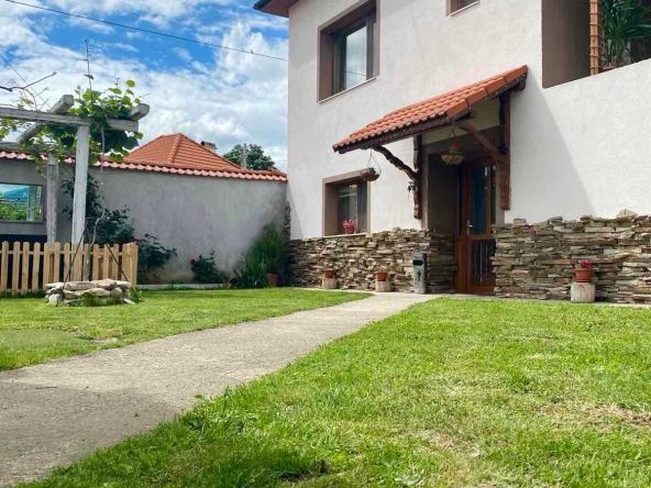 Къща в с. Кърнаре, Област Пловдив - 160 кв.м за 463 €/кв.м - Снимка #1