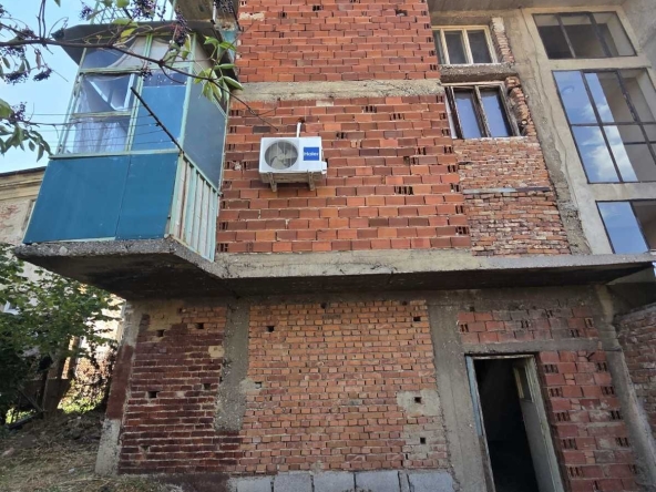 Къща в Кюстендил, Център - 280 кв.м за 228 €/кв.м - Снимка #1