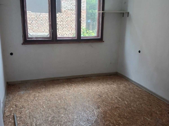 Етаж от къща в Плевен, Широк център - 95 кв.м за 564 €/кв.м - Снимка #1