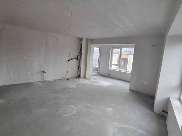 Тристаен апартамент в София, Център - 98 кв.м за 1171 €/кв.м - Снимка #1