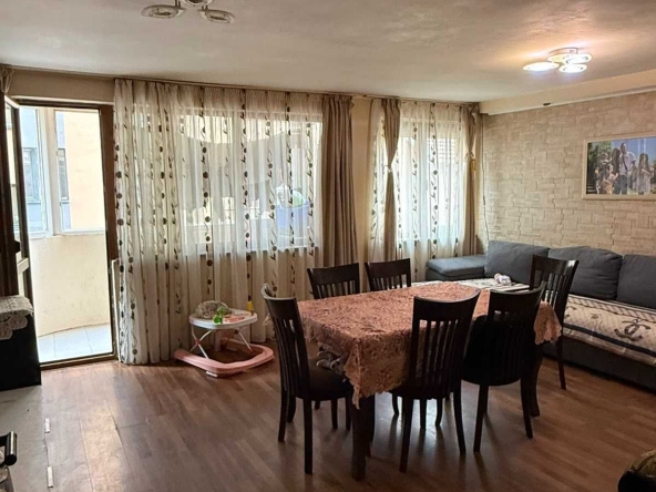 Тристаен апартамент в Варна, Колхозен пазар - 83 кв.м за 860 €/кв.м - Снимка #1